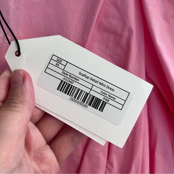 NEW English Factory Pink scalloped puff sleeve Short Sleeve Mini Dress Medium - Picture 8 of 16